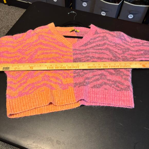 Circus NY Women's Animal Patchwork Boxy Cropped Pullover Sweater Pink Size XS - Picture 5 of 7